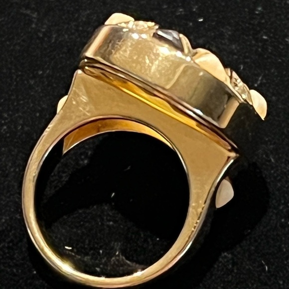 House of Harlow Statement Cocktail Ring gold tone and pale yellow stone, size 7 - Picture 9 of 16